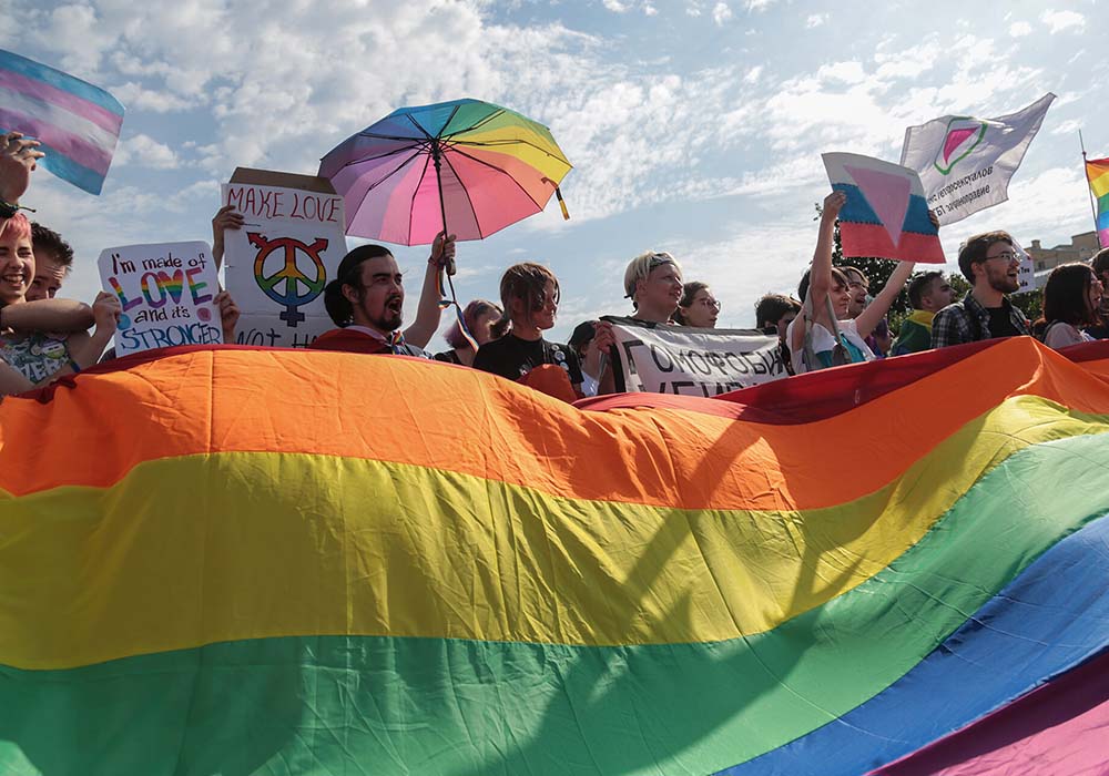 Russian Parliament Passes Law Prohibiting ‘LGBT Propaganda’ Among Adults