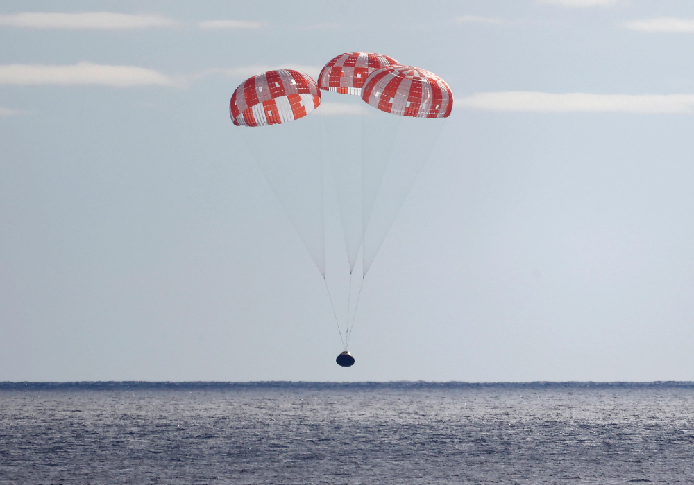 Artemis I Mission NASA S Orion Capsule Comes Home Completes Moon Flight